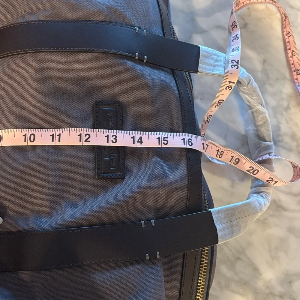 Vineyard vines elevated duffel Gray and Black Men's Bag